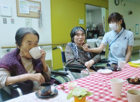 かがやきの丘一般棟「美味しい～コーヒーが飲みたいわ！」