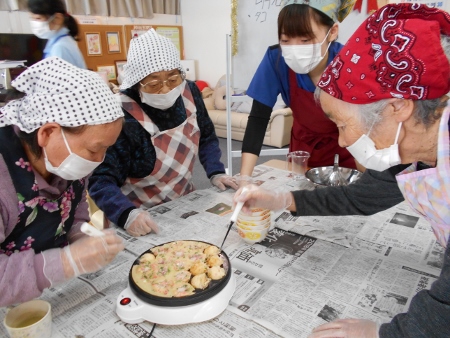 デイサービスセンターかがやき「ふわふわ～明石焼き」