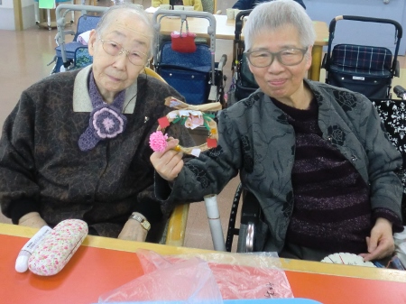 かがやきの丘一般棟「今年最後の手芸クラブの作品」