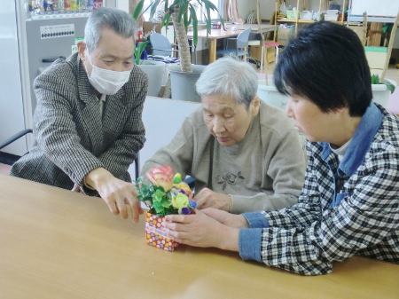 かがやきの丘一般棟「家族交流会～ﾌﾗﾜｰｱﾚﾝｼﾞﾒﾝﾄ～」