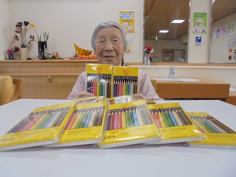 友結　色鉛筆をいただきました！