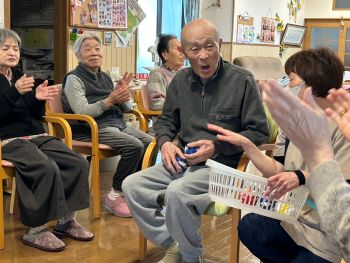 楓の家ヒメリンドウ棟～的当て大会～