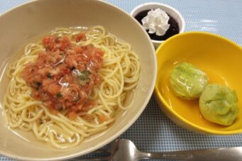 川西湖山病院 栄養科「ツナとトマトの冷製スープパスタ🍝」