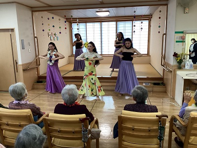 香紅の里　アロハ～！！～フラダンス披露～