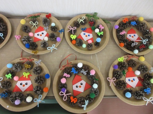 かがやきの丘　クリスマスリース作り　通所介護