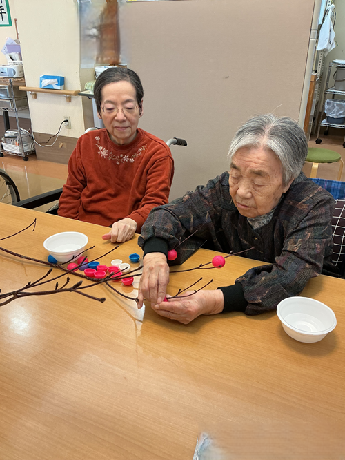 かがやきの丘「団子の木飾り」すみれ棟