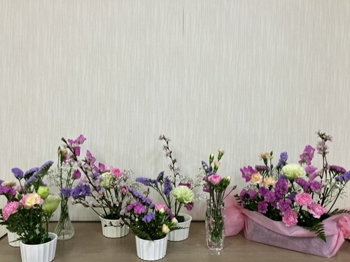 かがやきの丘「フラワーアレンジメント」デイサービスセンターかがやき